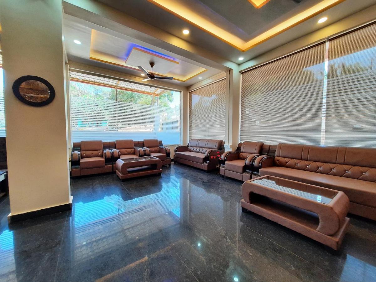 Hotel Golden Heights Gokarna Dış mekan fotoğraf