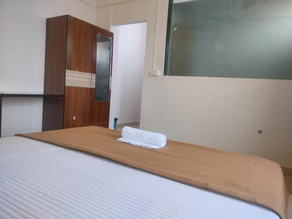 Hotel Golden Heights Gokarna Dış mekan fotoğraf